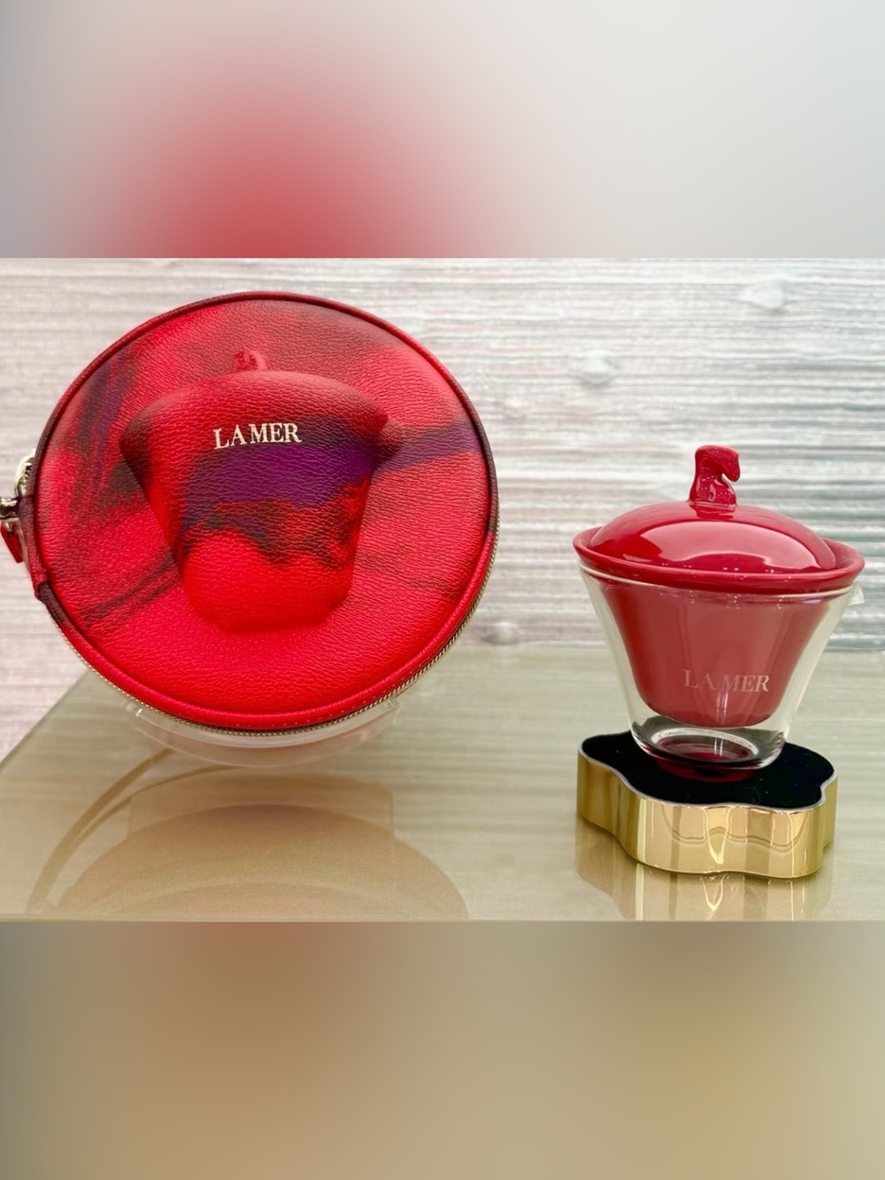 La Mer Tea Set with Faux leather case